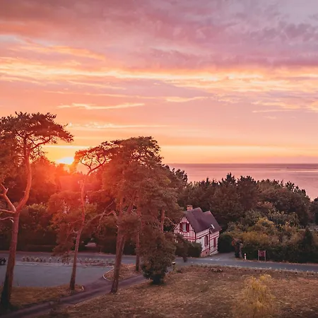 Adele アパート Cricquebœuf